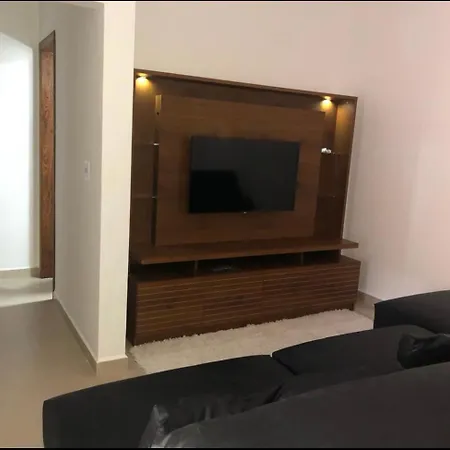 Apartamento na melhor localização de Ubatuba, com Duas varandas-3
